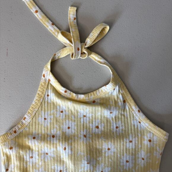 Y2K-inspired yellow and white daisy halter top women's size medium - Picture 4 of 4